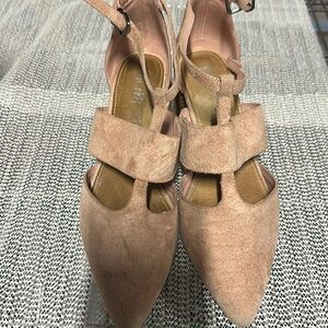 Rose colored suede shoe